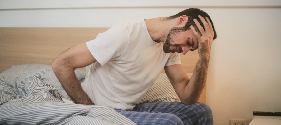 Imagem do post Acordar estressado é comum para você? Veja as causas e como aliviar o estresse